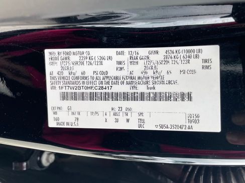 Used 2017 Ford F250 Platinum w/ Platinum Ultimate Package AWD/4WD image 35