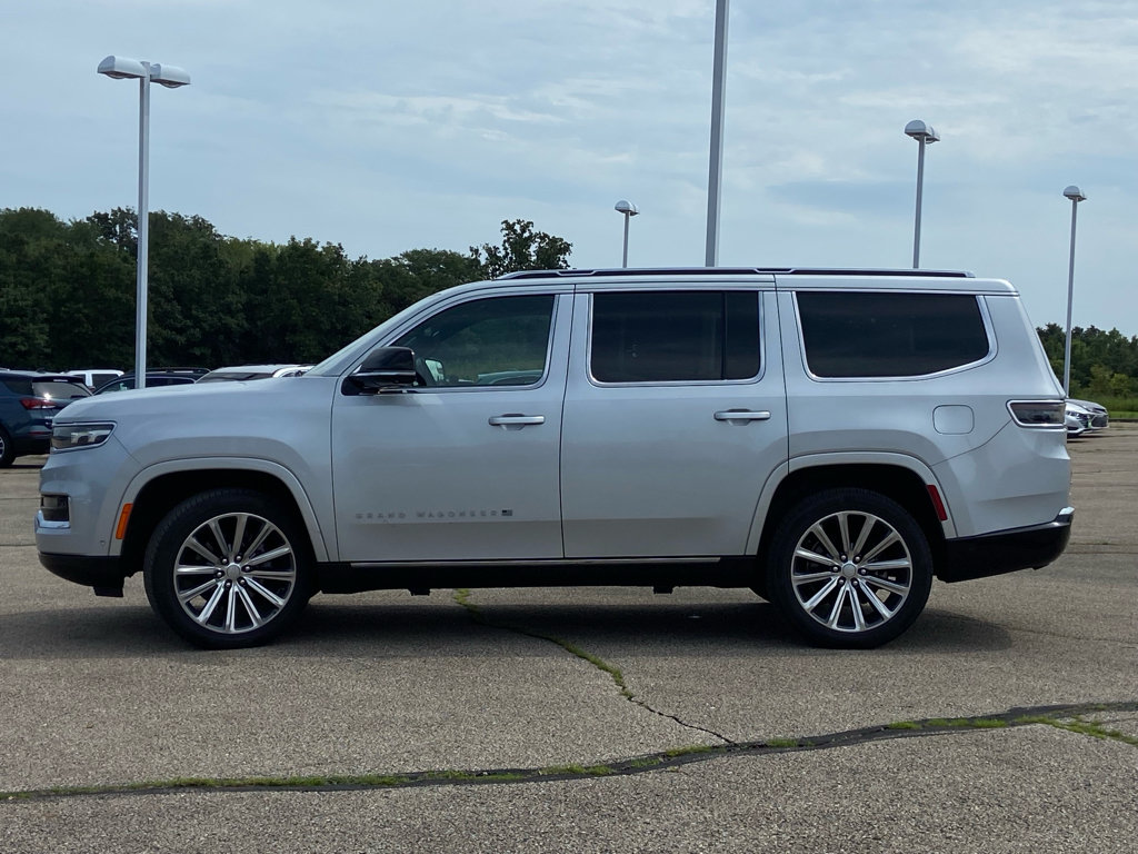 Used 2023 Jeep Grand Wagoneer Series II AWD/4WD image 6