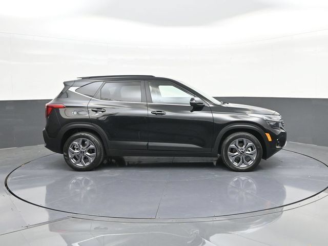Used 2024 Kia Seltos S FWD image 24