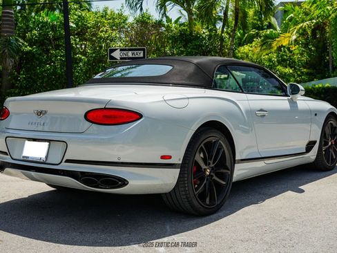 Used 2020 Bentley Continental GT V8 First Edition image 20