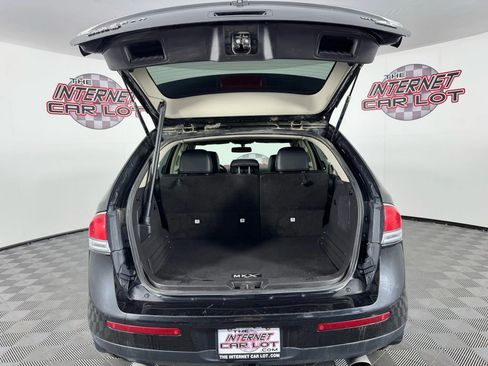 Used 2015 Lincoln MKX AWD w/ Equipment Group 102A image 30