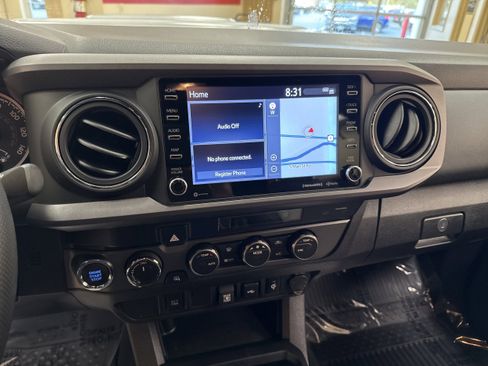 Used 2023 Toyota Tacoma TRD Sport image 43