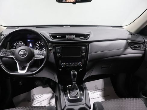 Used 2020 Nissan Rogue SV AWD/4WD image 16