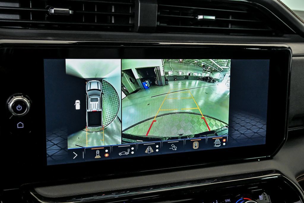 New 2026 GMC Sierra 1500 AT4 w/ Technology Package AWD/4WD image 17