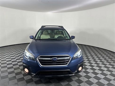Used 2019 Subaru Outback 3.6R Limited image 2