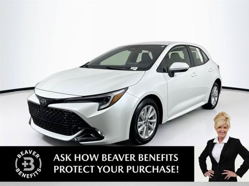 Certified 2025 Toyota Corolla SE FWD image 1