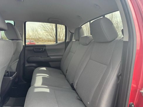 Used 2019 Toyota Tacoma SR image 26
