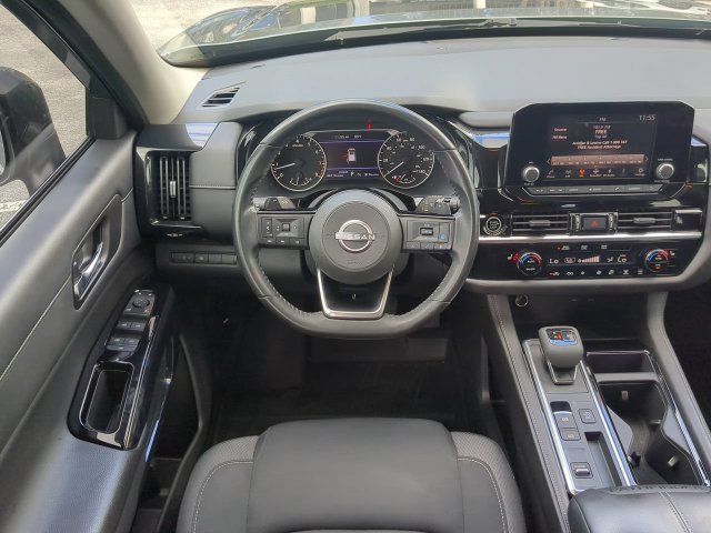 Used 2022 Nissan Pathfinder SV FWD image 18