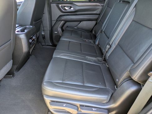 Used 2021 Chevrolet Tahoe Z71 image 17