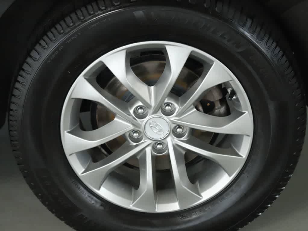 Used 2020 Hyundai Santa Fe SE FWD image 39