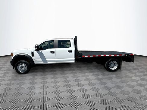 Used 2022 Ford F550 4x4 Crew Cab Super Duty w/ Power Equipment Group image 4