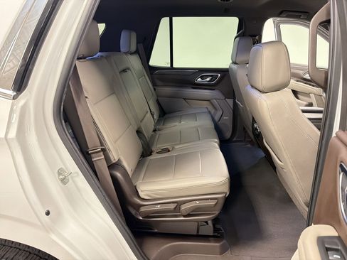 Used 2021 GMC Yukon SLT image 30