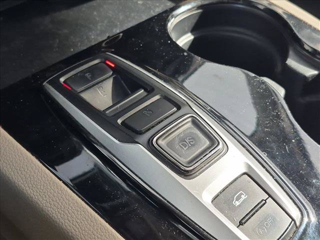 Used 2016 Honda Pilot Touring image 10
