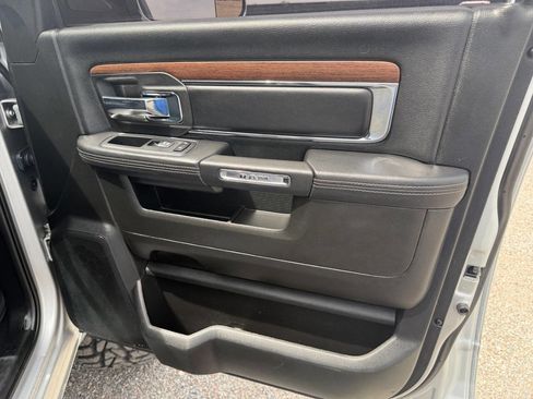 Used 2018 RAM 3500 Laramie w/ Snow Chief Group AWD/4WD image 37