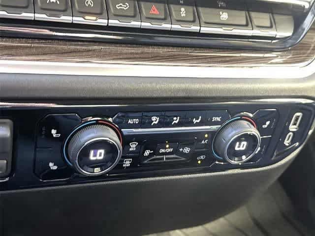 Used 2026 Chevrolet Silverado 1500 RST AWD/4WD image 17