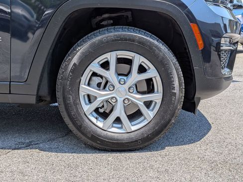 Used 2023 Jeep Grand Cherokee Limited AWD/4WD image 28