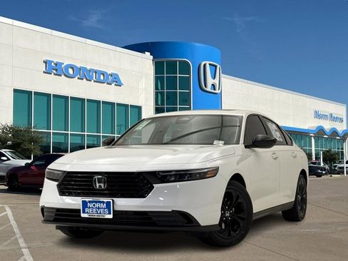 New 2025 Honda Accord SE image 1