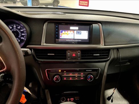 Used 2016 Kia Optima LX FWD image 5