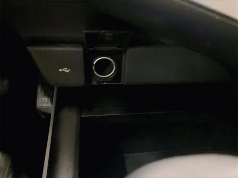 Used 2022 Toyota Camry SE image 26