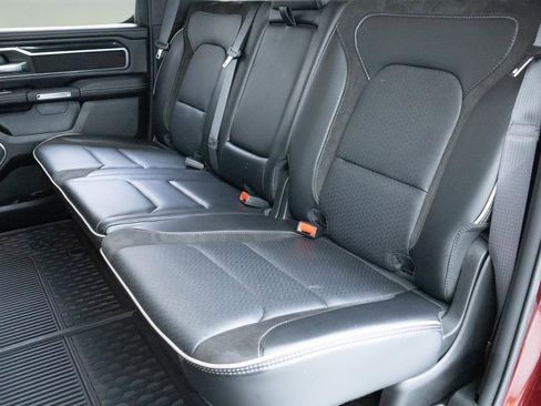Used 2024 RAM 1500 Laramie AWD/4WD image 28