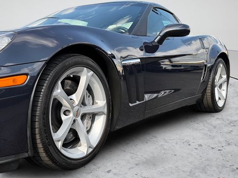 Used 2013 Chevrolet Corvette Grand Sport RWD image 29
