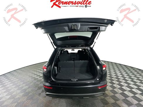 Used 2024 Mitsubishi Outlander ES image 27