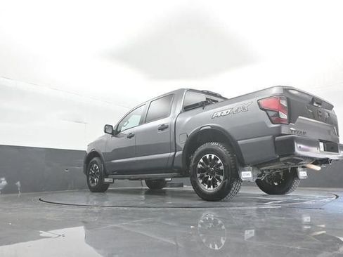 Used 2021 Nissan Titan PRO-4X w/ Pro-4x Convenience Package AWD/4WD image 39