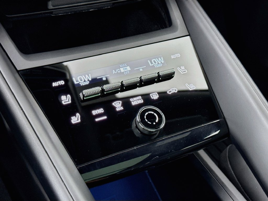 Certified 2024 Porsche Macan 4 Electric AWD/4WD image 21