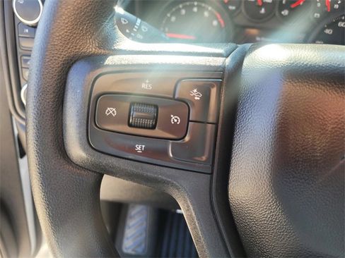 Used 2025 Chevrolet Silverado 2500 Custom w/ Custom Value Package image 27