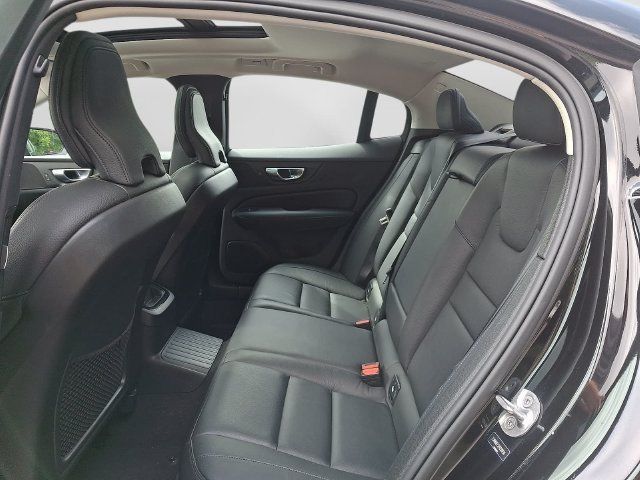 Used 2023 Volvo S60 T8 Plus AWD/4WD image 10