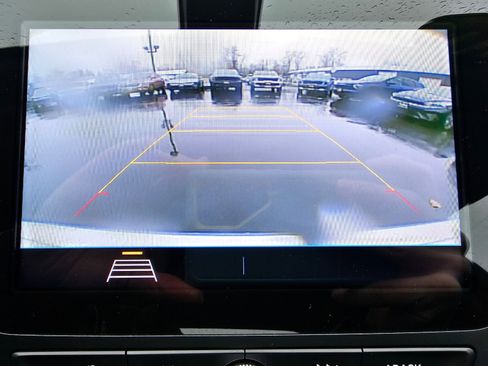 Used 2020 Chevrolet Malibu LT image 27