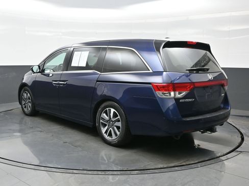 Used 2015 Honda Odyssey Touring Elite image 4