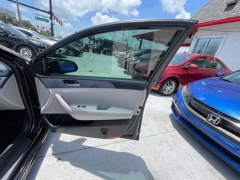 Used 2019 Hyundai Sonata SE FWD image 4