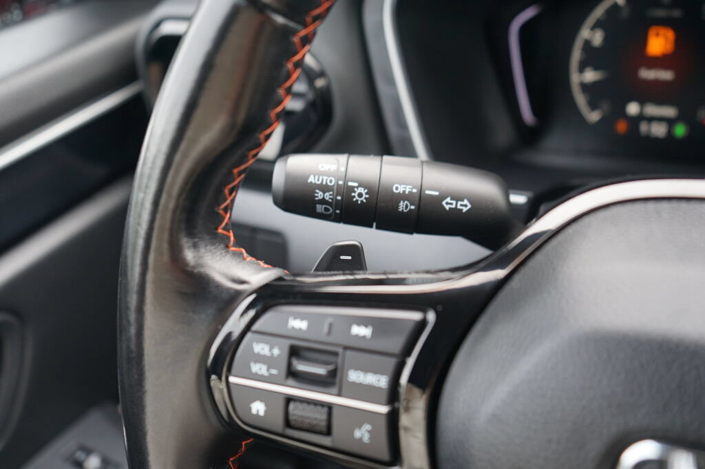 Used 2025 Honda Pilot Sport image 27