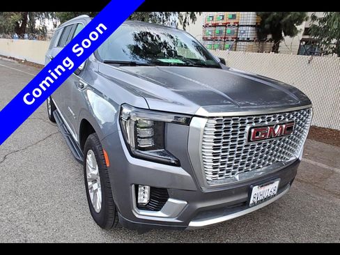 Used 2021 GMC Yukon XL Denali AWD/4WD image 2