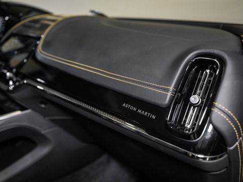 Used 2025 Aston Martin DBX 707 image 43