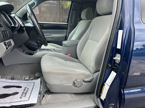 Used 2006 Toyota Tacoma 4x4 Access Cab V6 image 9