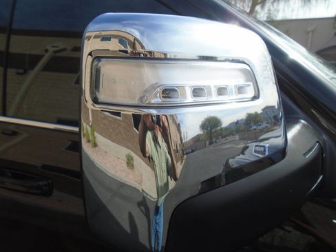 Used 2024 RAM 3500 Limited w/ Safety Group image 28