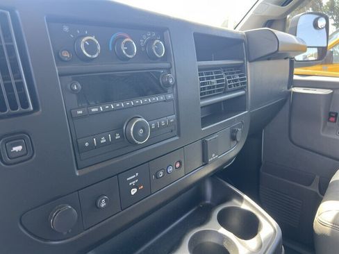 Used 2023 GMC Savana 2500 w/ Driver Convenience Package RWD image 12