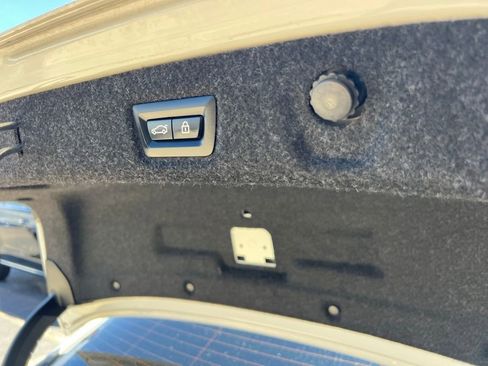 Used 2021 BMW 530i w/ Convenience Package image 25