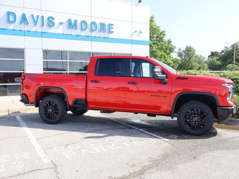 New 2026 Chevrolet Silverado 2500 LT w/ Trail Boss Package AWD/4WD image 4