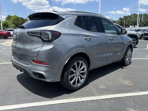 Used 2024 Buick Encore GX Avenir w/ Avenir Convenience Package FWD image 17