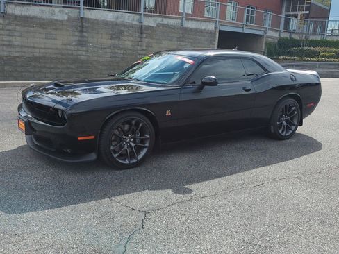Used 2021 Dodge Challenger R/T Scat Pack w/ Plus Package RWD image 3