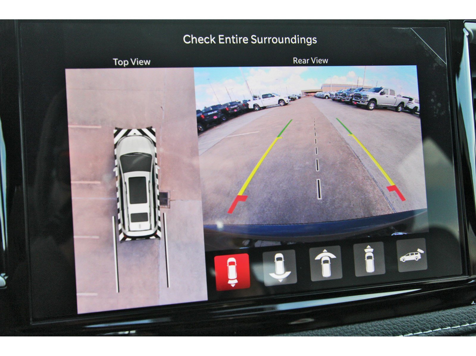 New 2026 Chrysler Pacifica Select w/ S Appearance Package FWD image 18