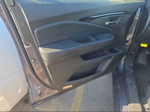 Used 2022 Honda Pilot Touring image 33