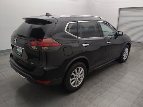 Used 2020 Nissan Rogue SV FWD image 9