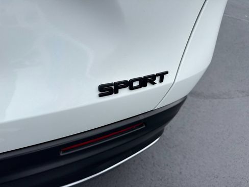 Certified 2024 Honda HR-V Sport image 39