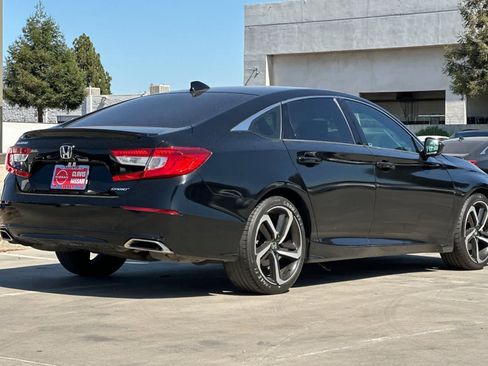 Used 2020 Honda Accord Sport image 3