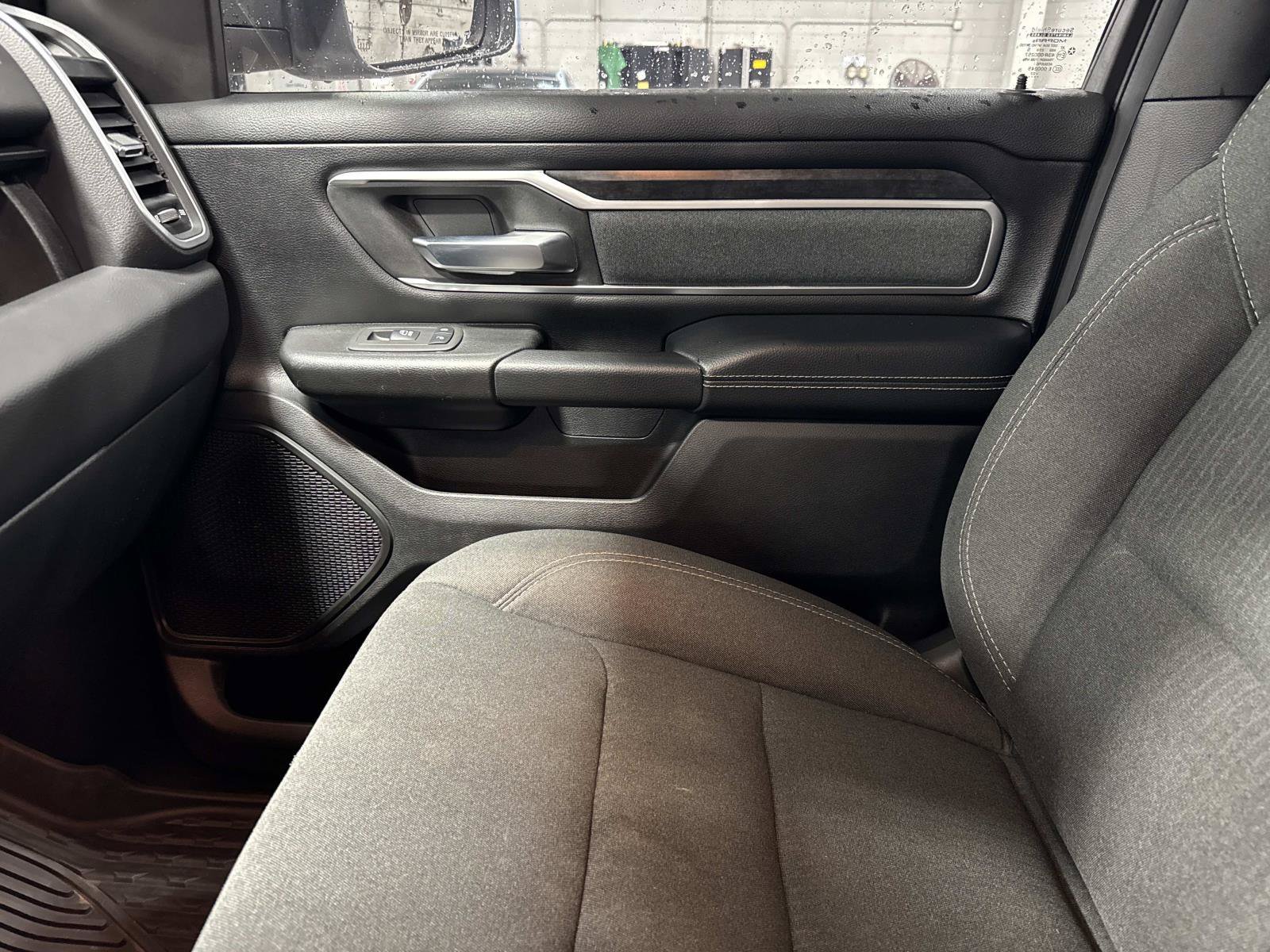 Used 2022 RAM 1500 Big Horn AWD/4WD image 21
