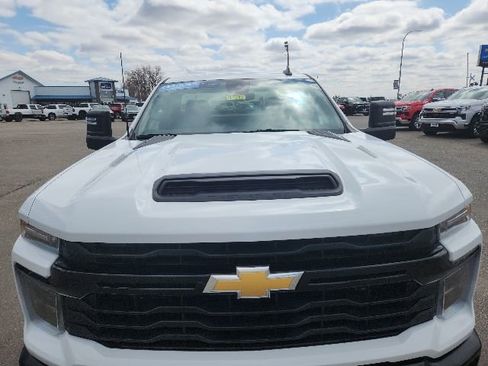 Used 2025 Chevrolet Silverado 2500 W/T w/ WT Convenience Package AWD/4WD image 12